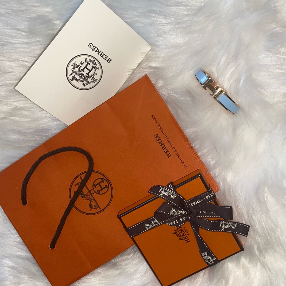 Hermes Clic H Bracelet - Picture 6 of 17